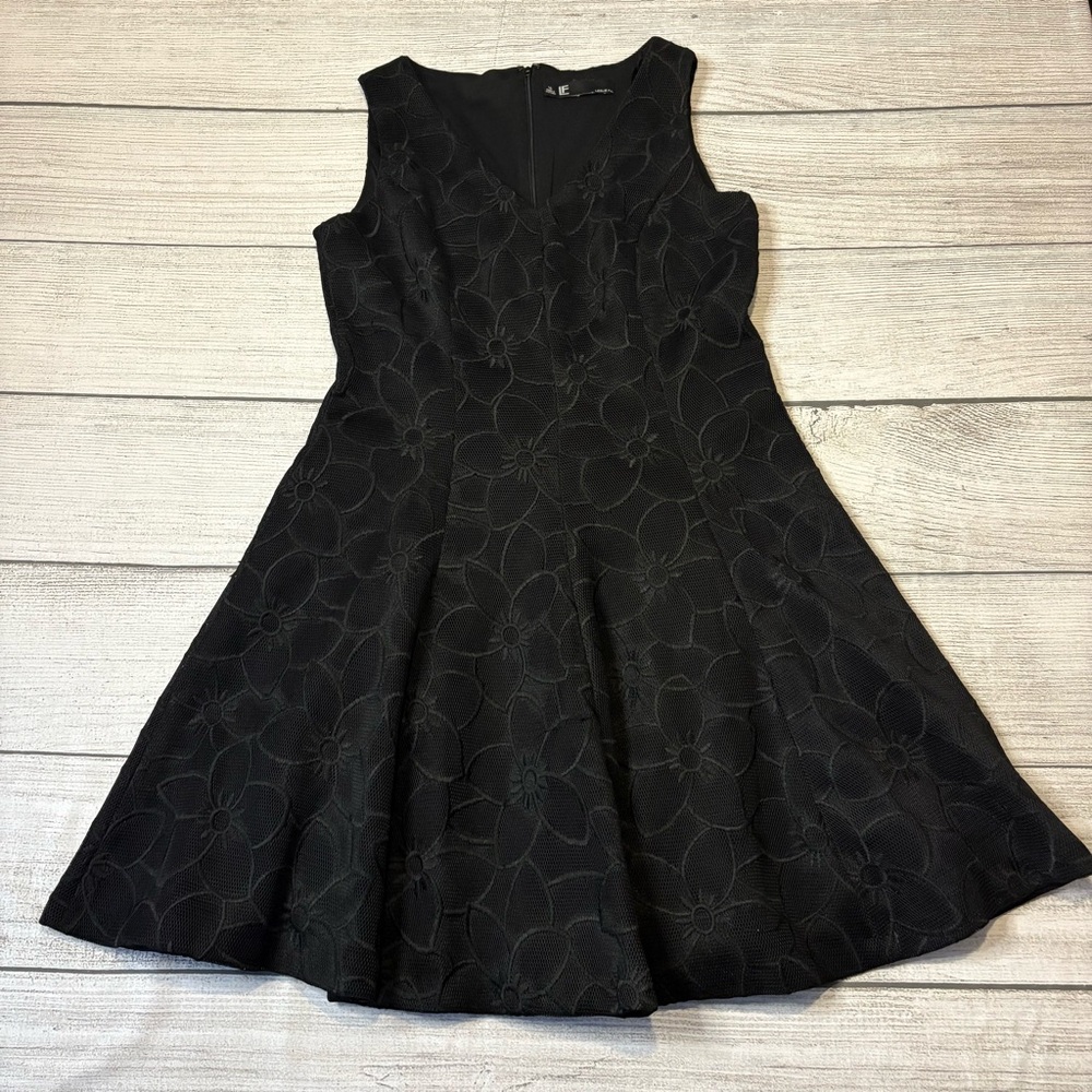 Leslie Fay Women's Black A-line Floral Embroidered Dress No Size Tag L-XL